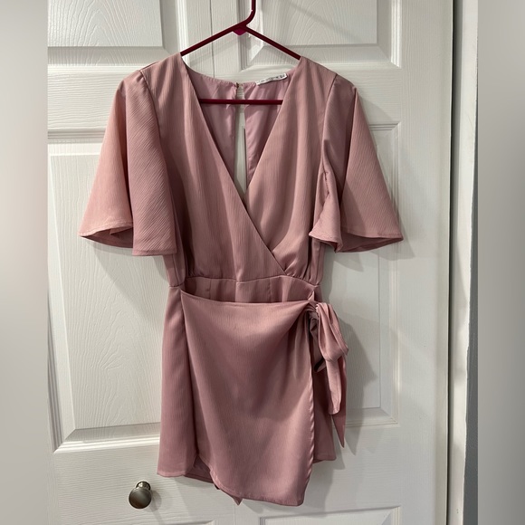 XS Adjustable silk wrap romper - Picture 2 of 6